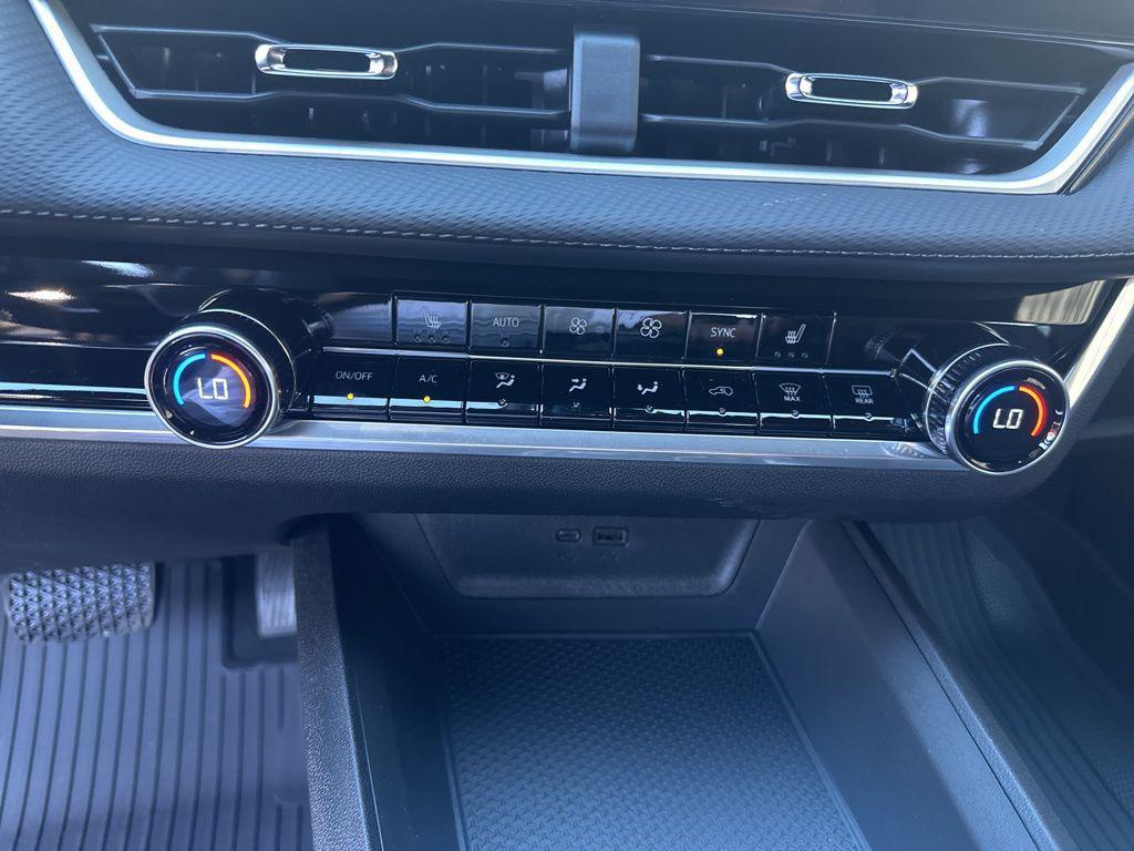 new 2026 Chevrolet Equinox car, priced at $34,915