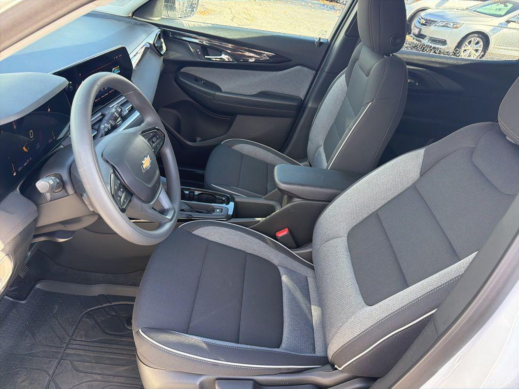 new 2026 Chevrolet TrailBlazer car, priced at $28,320