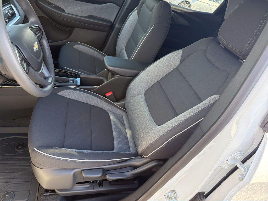 new 2026 Chevrolet TrailBlazer car, priced at $28,320