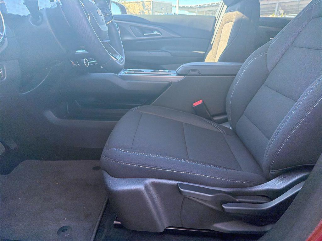 new 2026 Chevrolet Equinox EV car, priced at $32,490