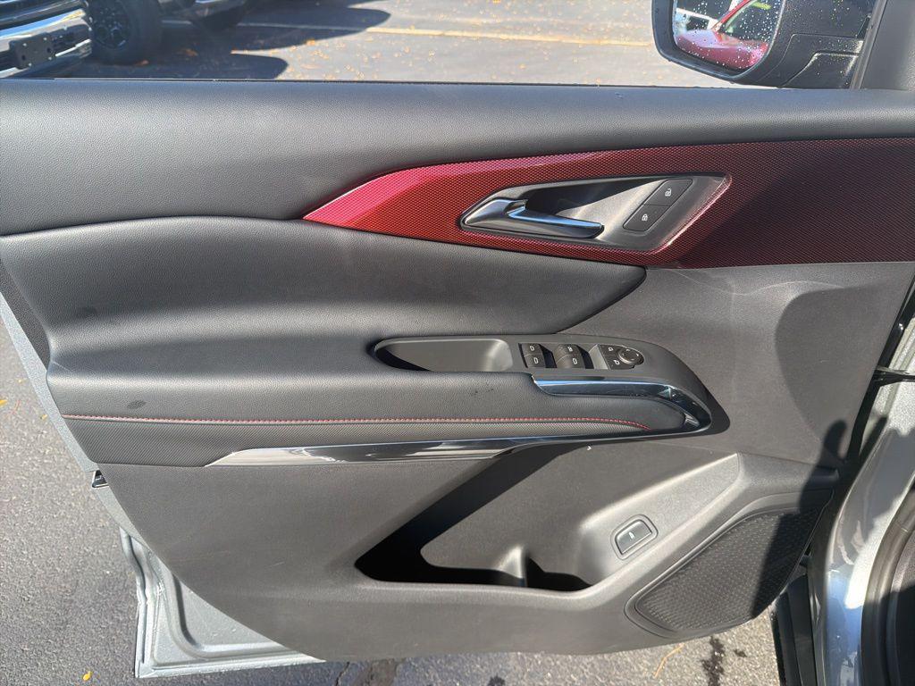 new 2026 Chevrolet Traverse car, priced at $52,060