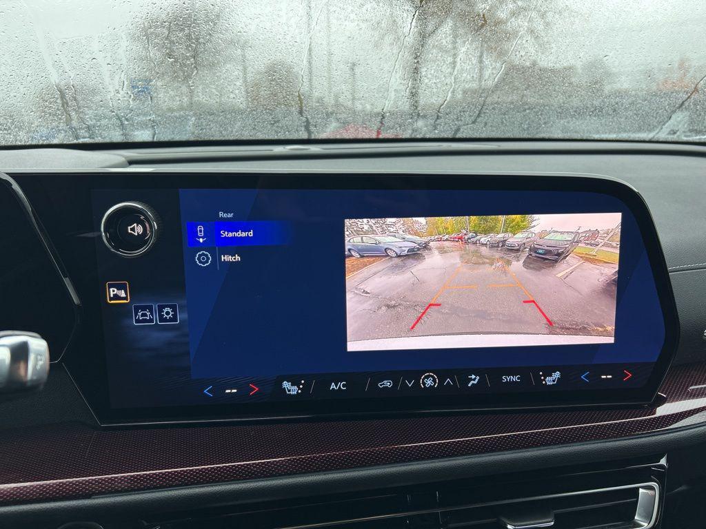 new 2026 Chevrolet Traverse car, priced at $52,290