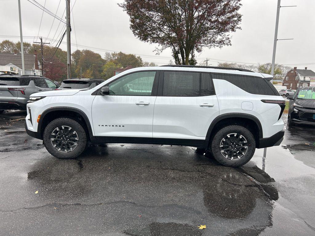 new 2026 Chevrolet Traverse car, priced at $52,290