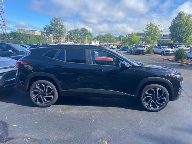 new 2025 Chevrolet Trax car, priced at $26,935