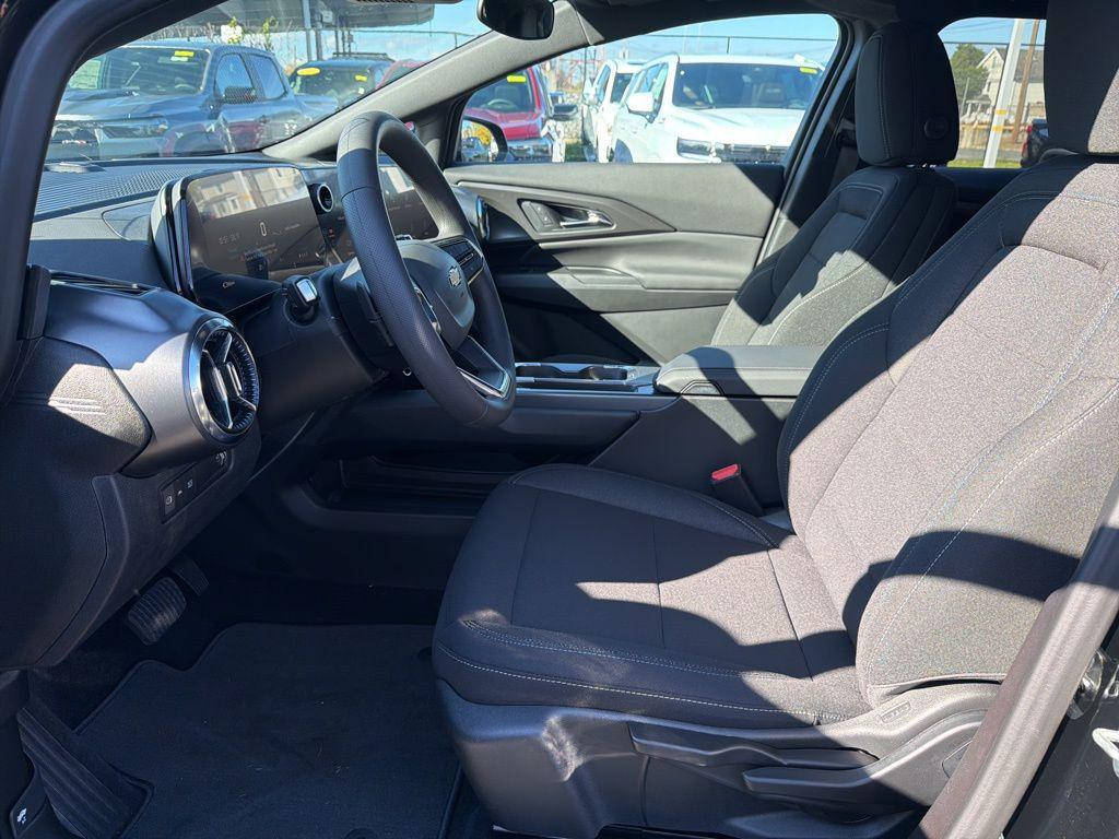 new 2026 Chevrolet Equinox EV car, priced at $31,995