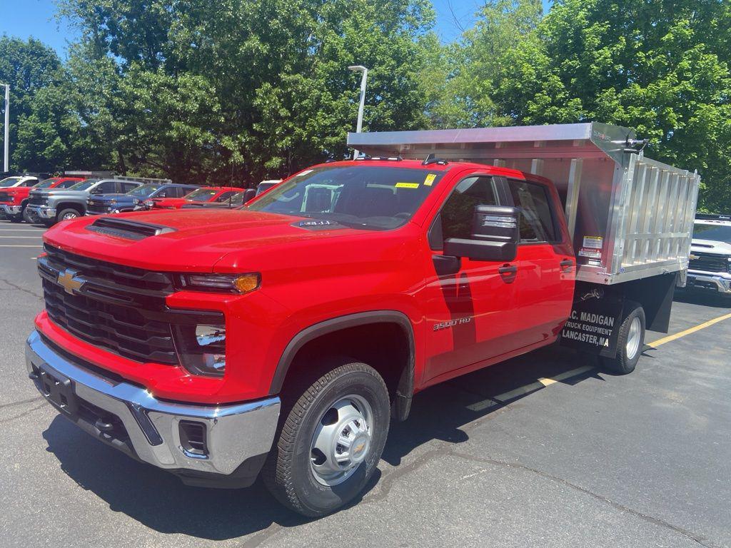 new 2025 Chevrolet Silverado 3500 car, priced at $51,803