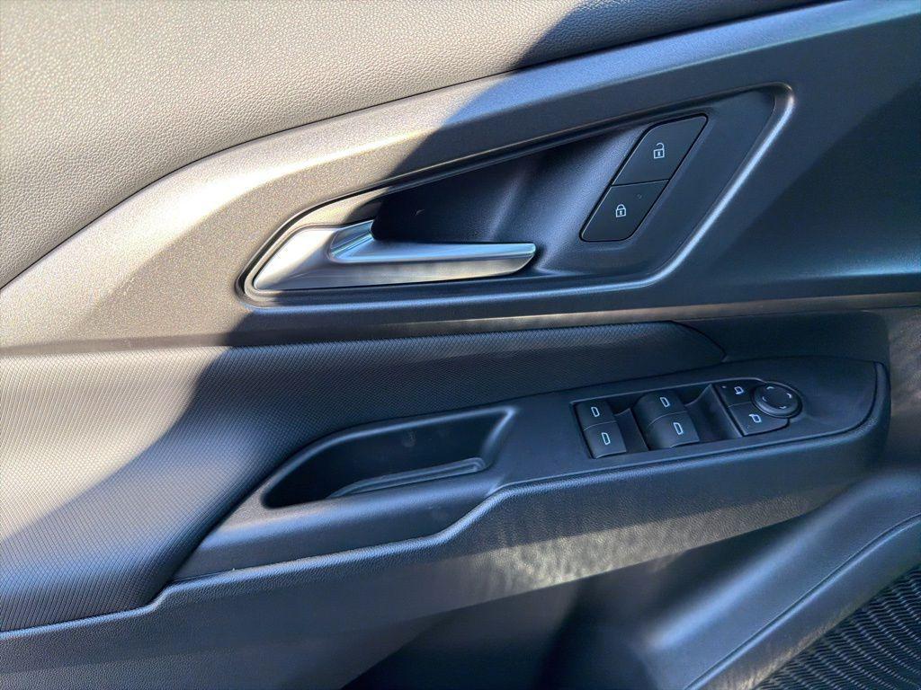 new 2026 Chevrolet Equinox EV car, priced at $31,995