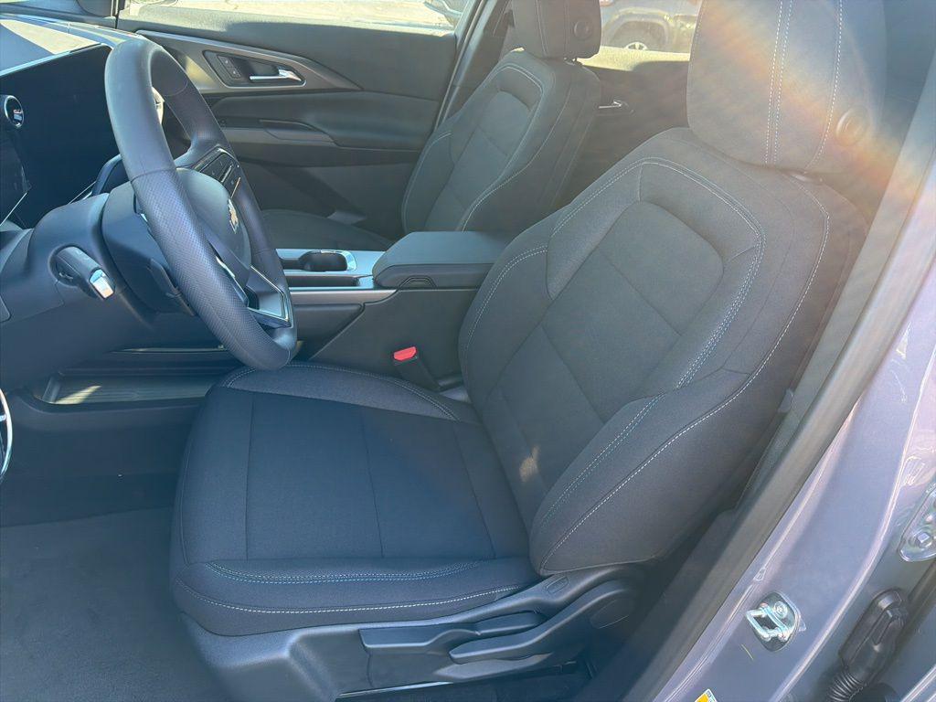 new 2026 Chevrolet Equinox EV car, priced at $31,995