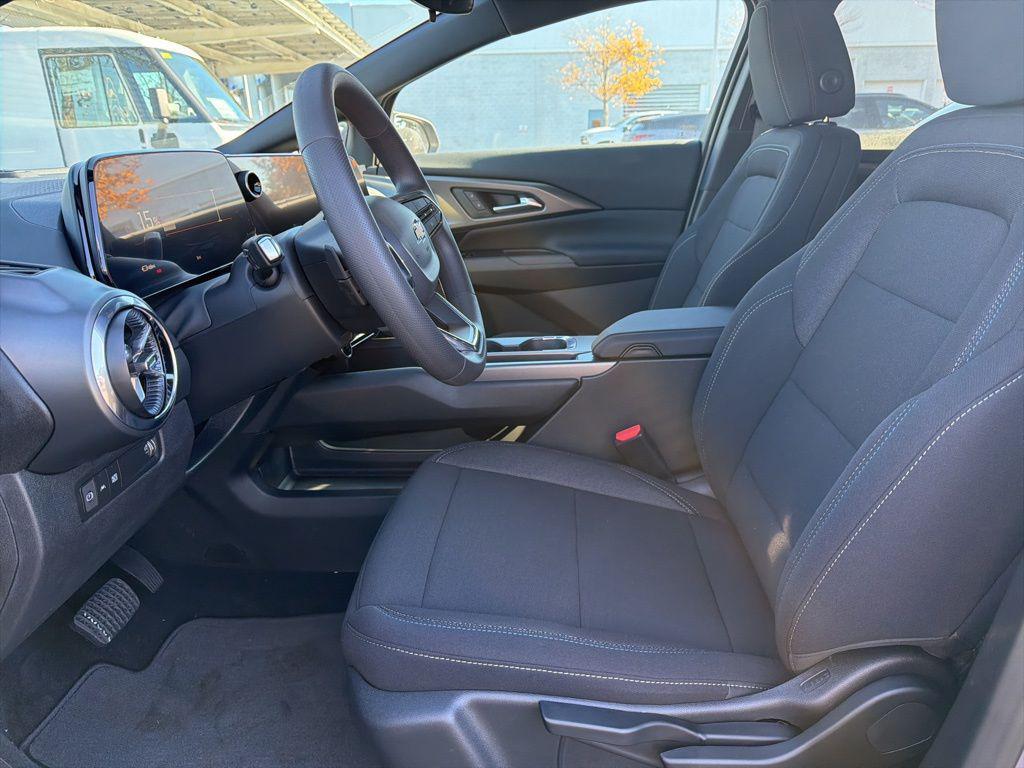 new 2026 Chevrolet Equinox EV car, priced at $31,995