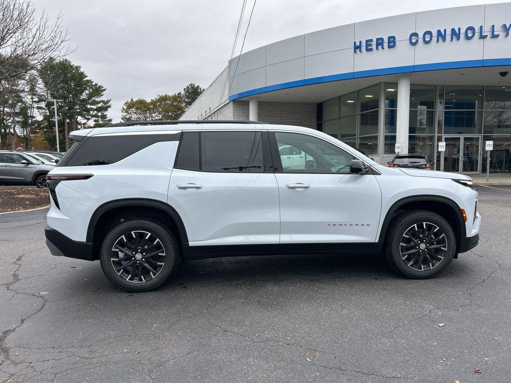 new 2026 Chevrolet Traverse car, priced at $48,415
