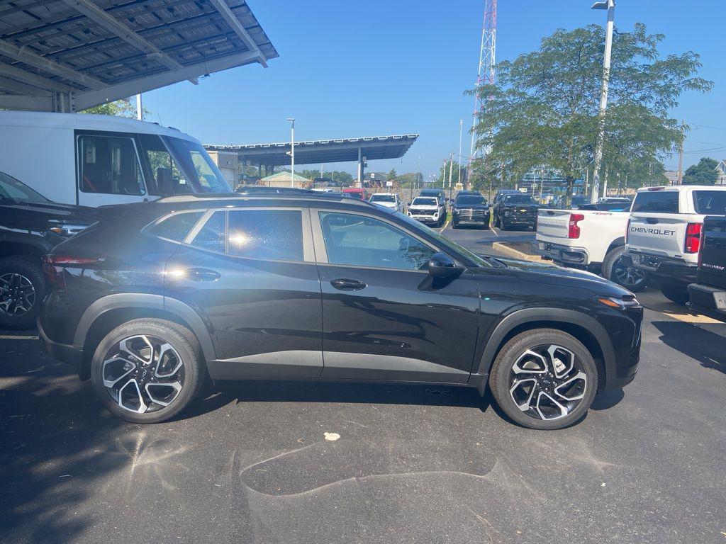 new 2025 Chevrolet Trax car, priced at $27,480