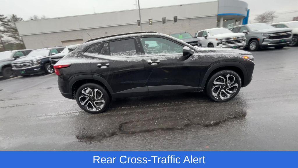 used 2025 Chevrolet Trax car, priced at $22,997