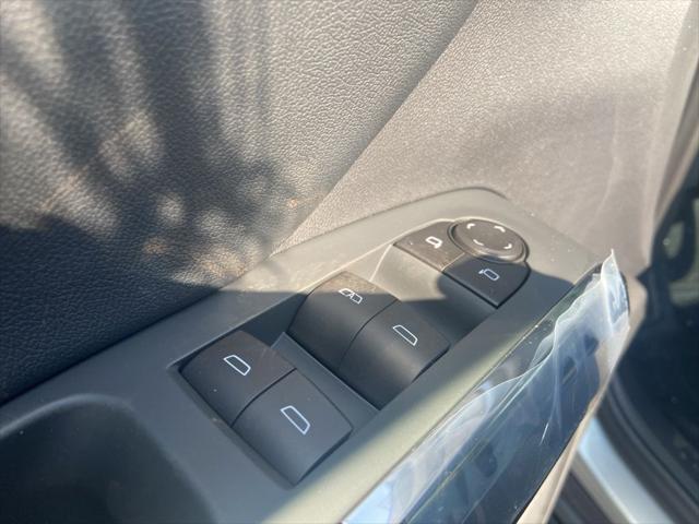 new 2025 Chevrolet Traverse car, priced at $47,060