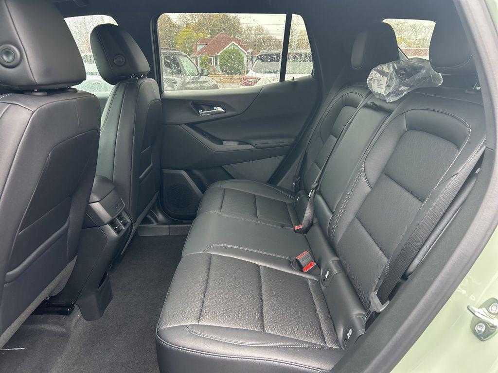 new 2026 Chevrolet Equinox car, priced at $33,545