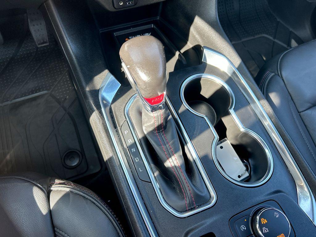 used 2022 Chevrolet Traverse car, priced at $36,945