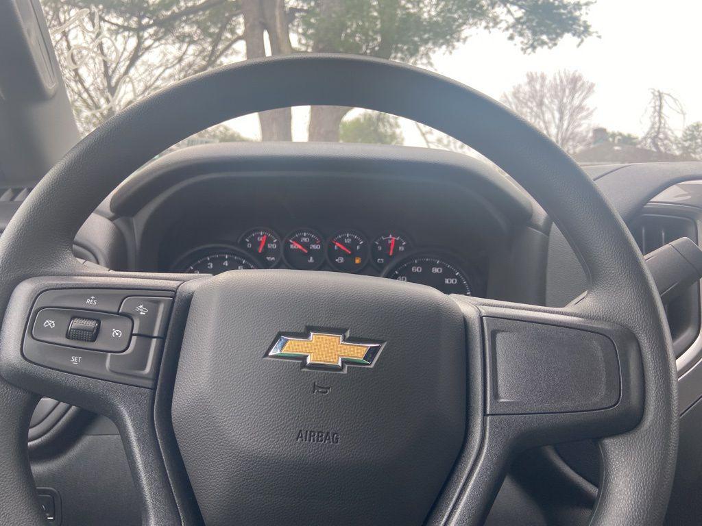 new 2025 Chevrolet Silverado 1500 car, priced at $44,200
