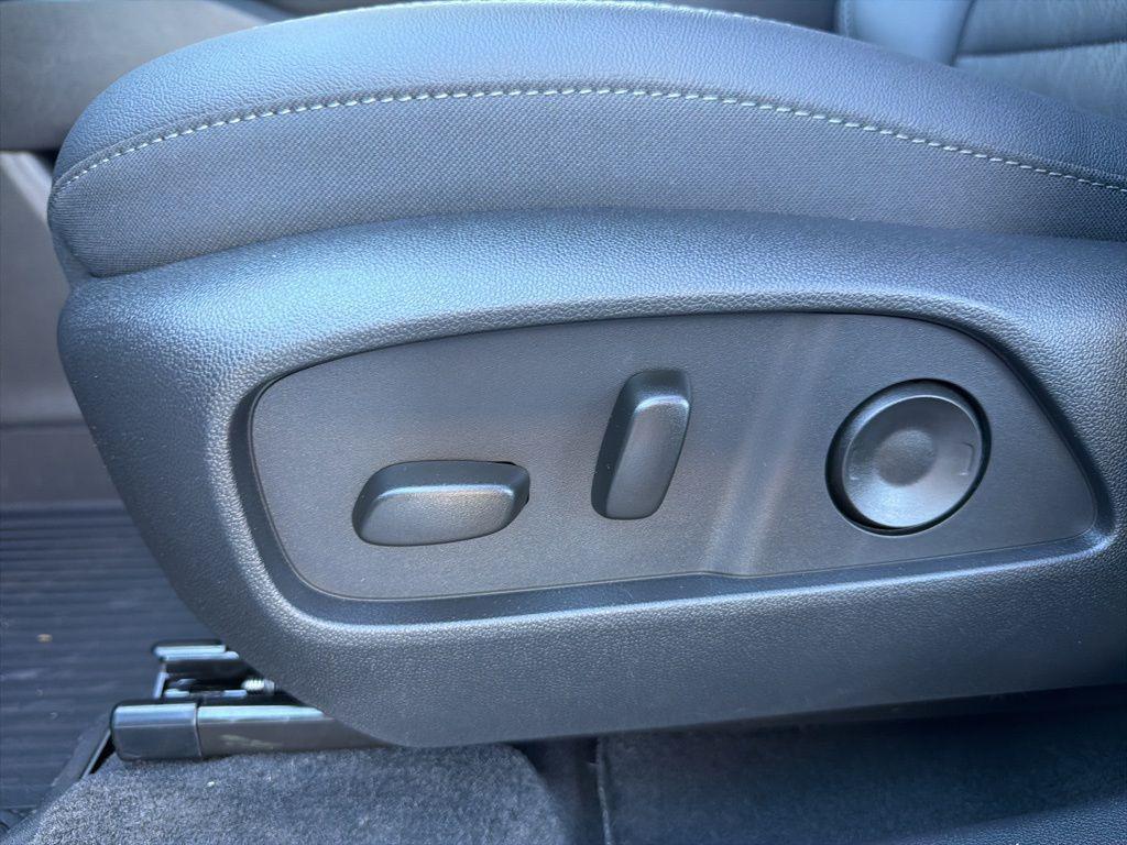 new 2026 Chevrolet Equinox car, priced at $34,815