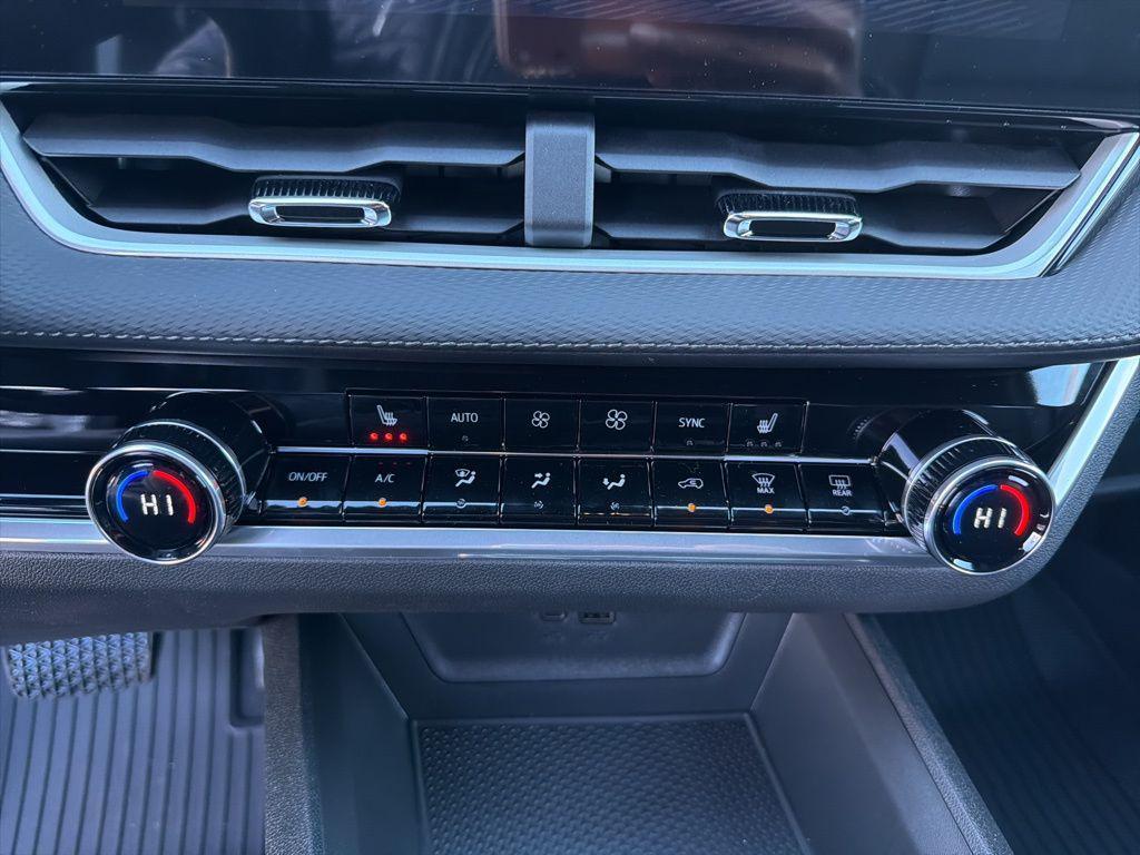 new 2026 Chevrolet Equinox car, priced at $34,815