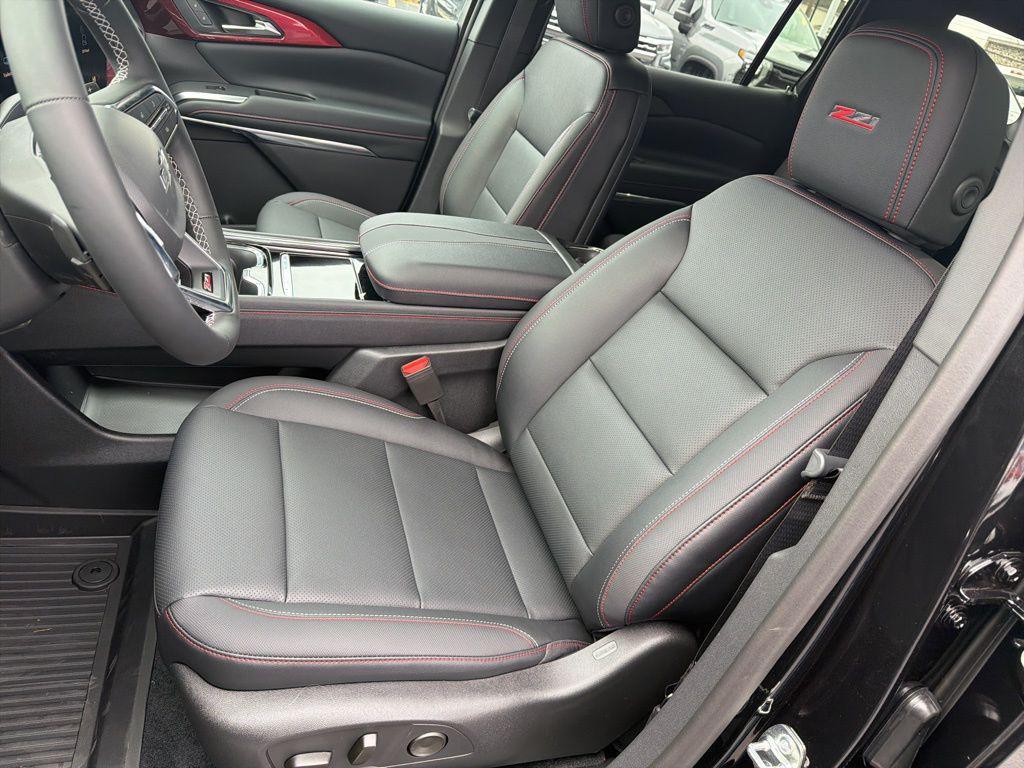 new 2026 Chevrolet Traverse car, priced at $52,445