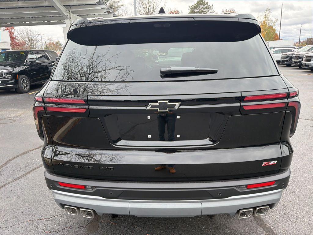 new 2026 Chevrolet Traverse car, priced at $52,445