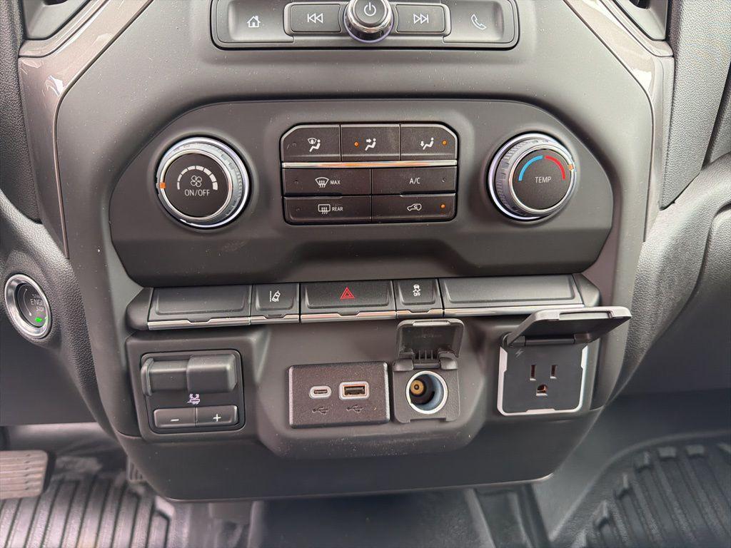 new 2025 Chevrolet Silverado 3500 car, priced at $52,283