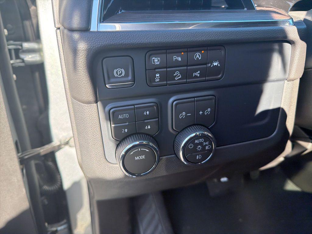 new 2026 Chevrolet Tahoe car, priced at $77,125