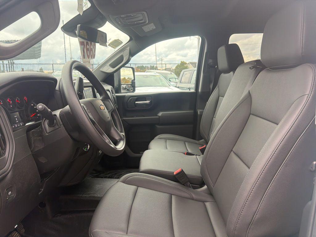 new 2025 Chevrolet Silverado 3500 car, priced at $52,283