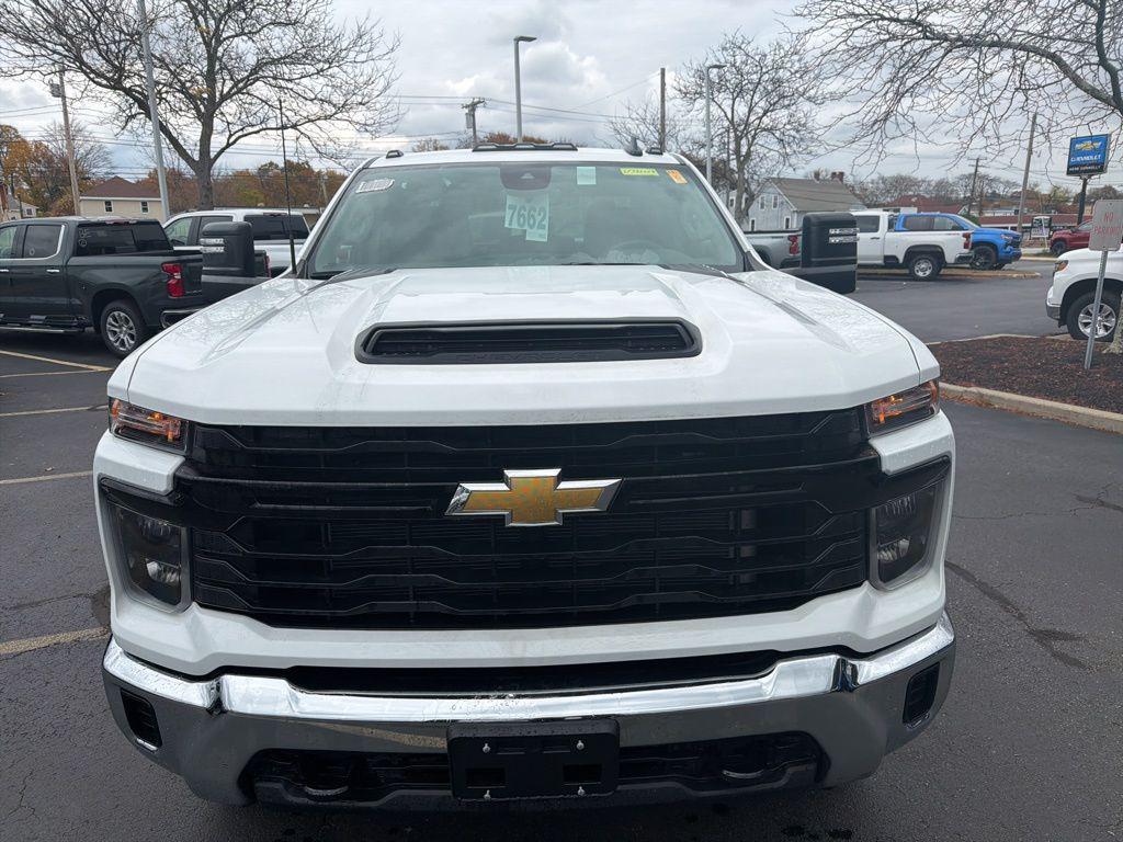 new 2025 Chevrolet Silverado 3500 car, priced at $52,283