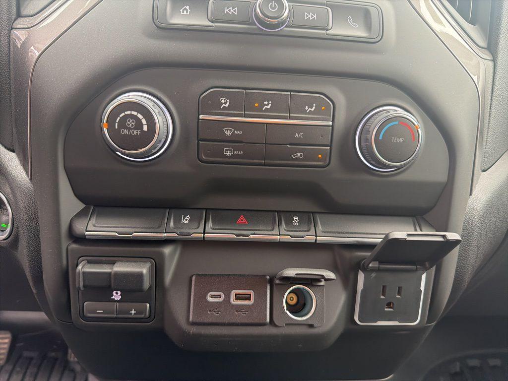 new 2025 Chevrolet Silverado 3500 car, priced at $52,283