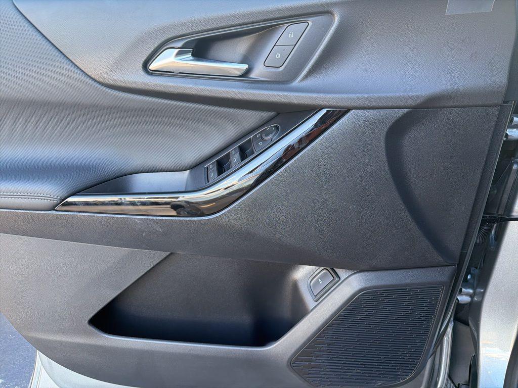 new 2026 Chevrolet Equinox car, priced at $34,815