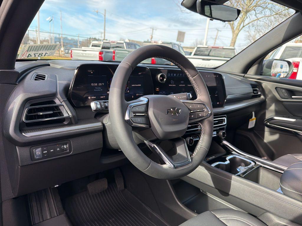 new 2026 Chevrolet Traverse car, priced at $47,630