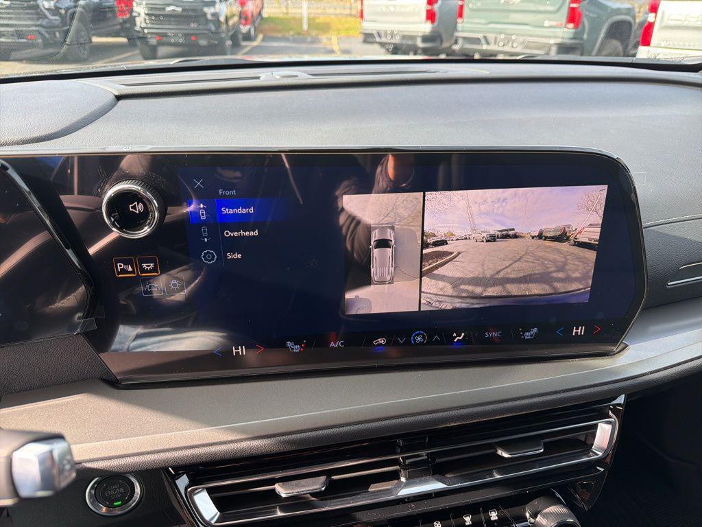 new 2026 Chevrolet Traverse car, priced at $47,630