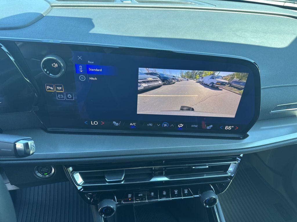 new 2026 Chevrolet Traverse car, priced at $46,620