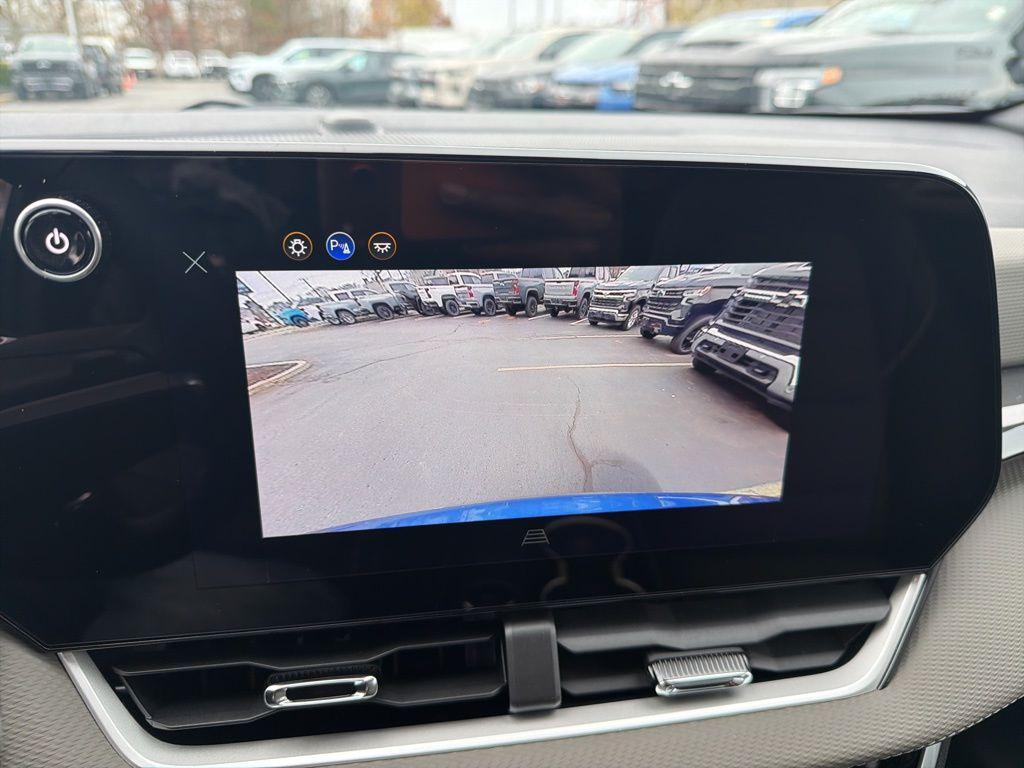 new 2026 Chevrolet Equinox car, priced at $33,545