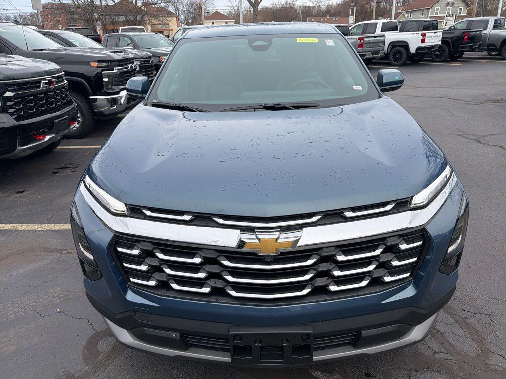 new 2026 Chevrolet Equinox car, priced at $33,545