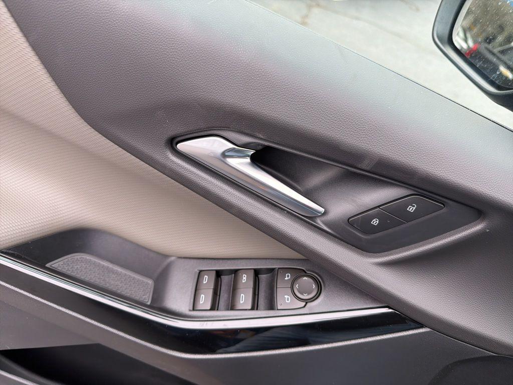 new 2026 Chevrolet Equinox car, priced at $33,545