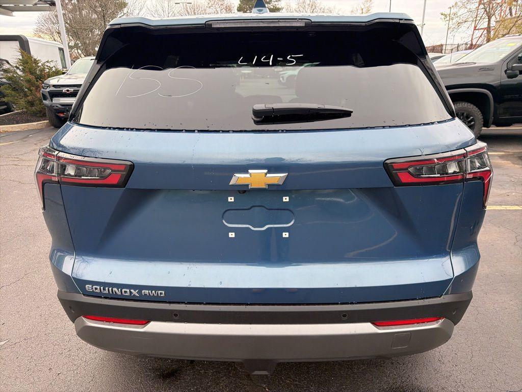 new 2026 Chevrolet Equinox car, priced at $33,545