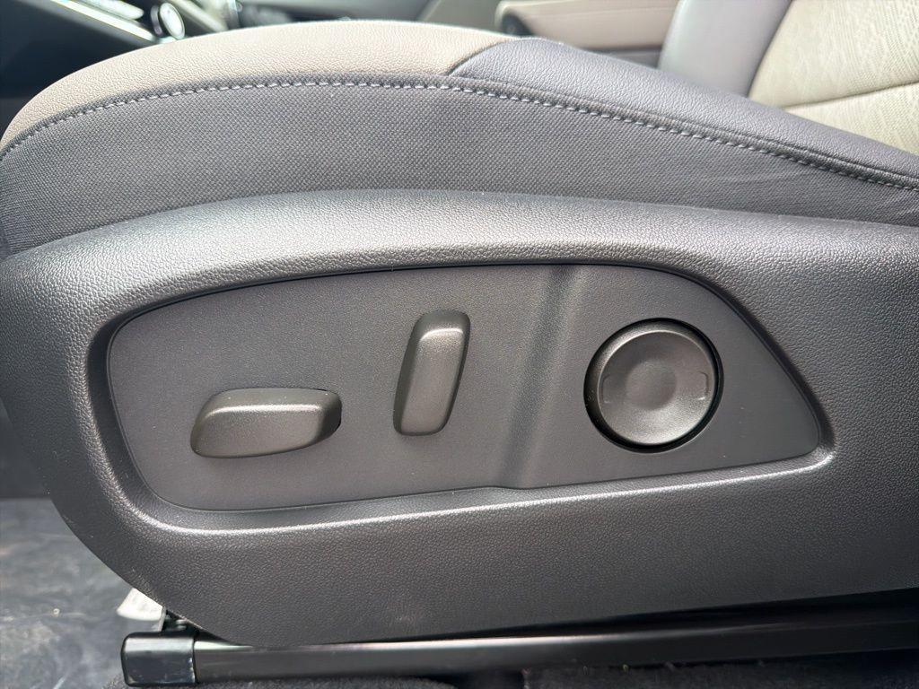 new 2026 Chevrolet Equinox car, priced at $33,545