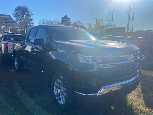 new 2025 Chevrolet Silverado 1500 car, priced at $46,995