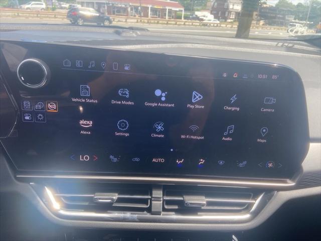 new 2025 Chevrolet Equinox EV car, priced at $35,290