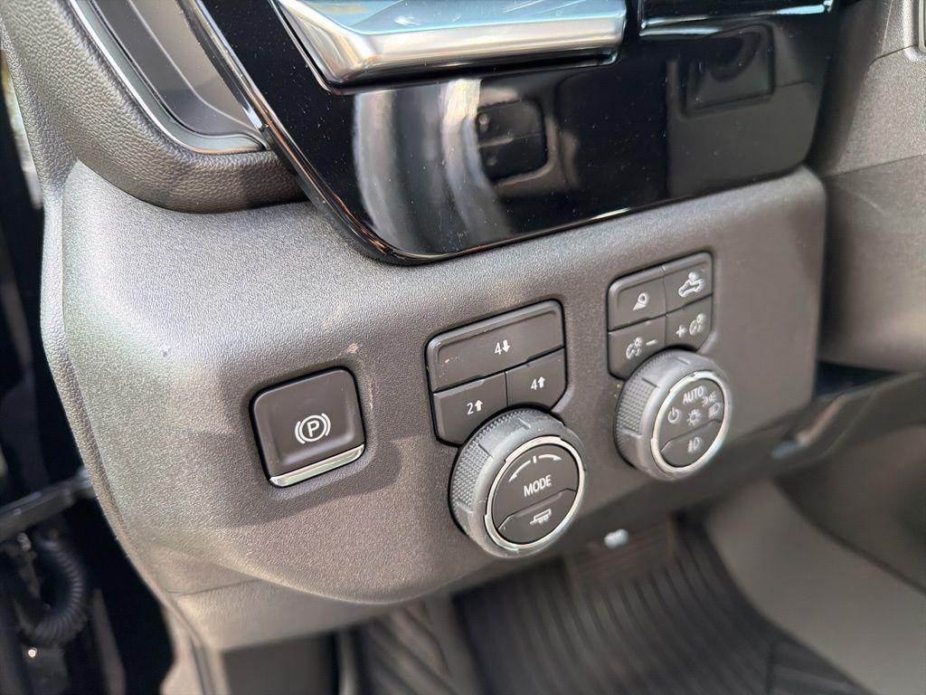 new 2026 Chevrolet Silverado 2500 car, priced at $69,000