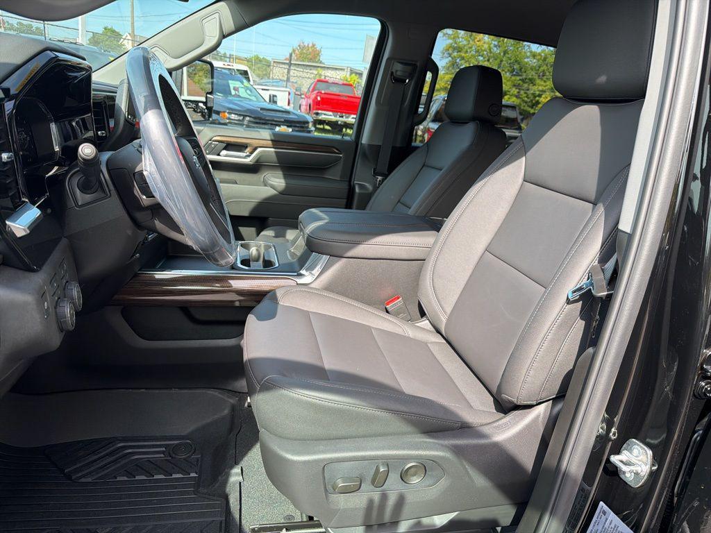 new 2026 Chevrolet Silverado 2500 car, priced at $69,000