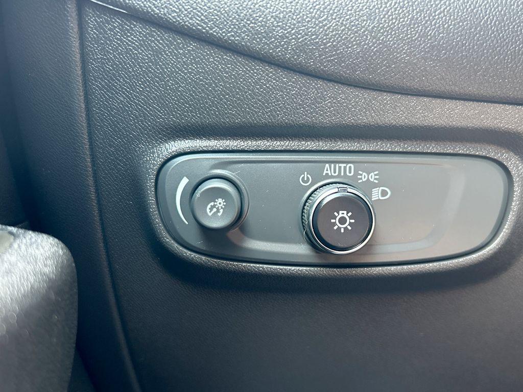 used 2024 Chevrolet Equinox car, priced at $22,795