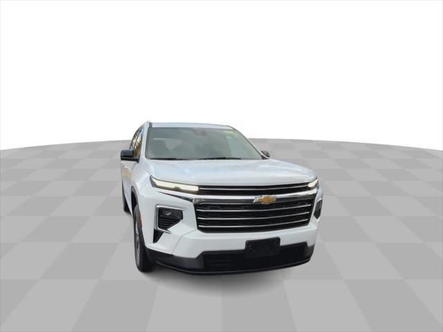 used 2024 Chevrolet Traverse car, priced at $37,497