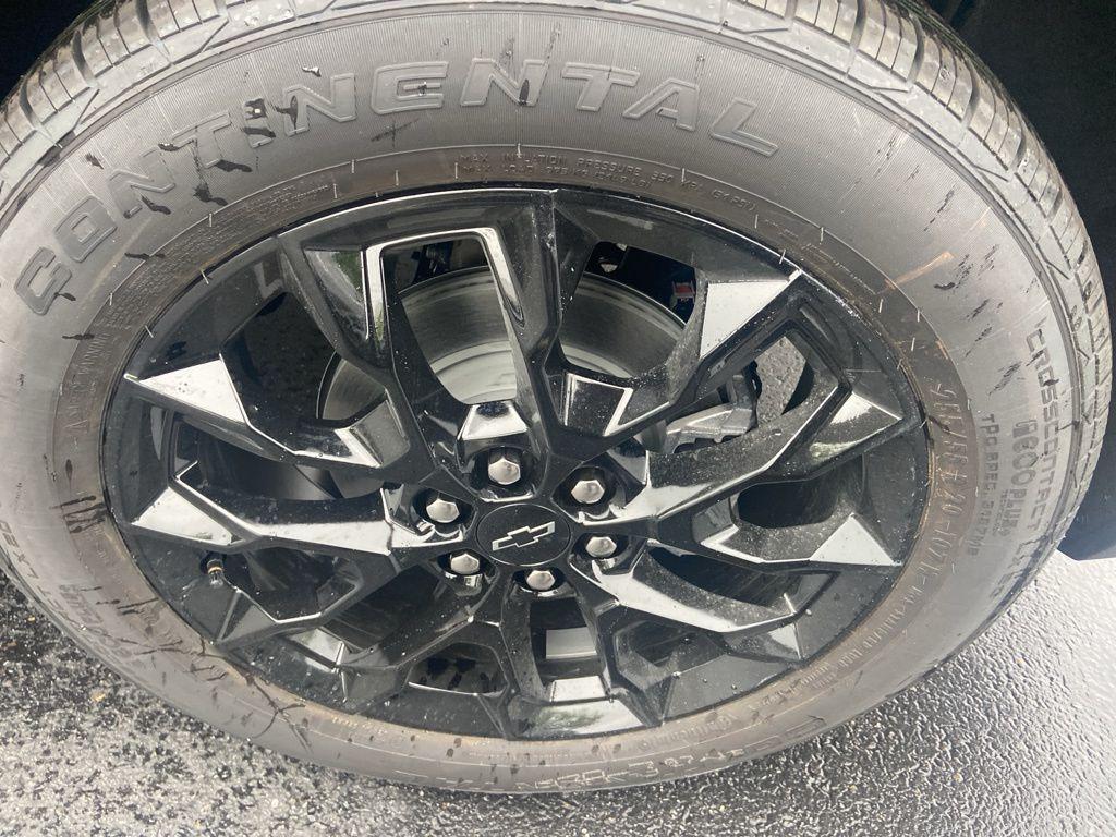 new 2026 Chevrolet Traverse car, priced at $45,630