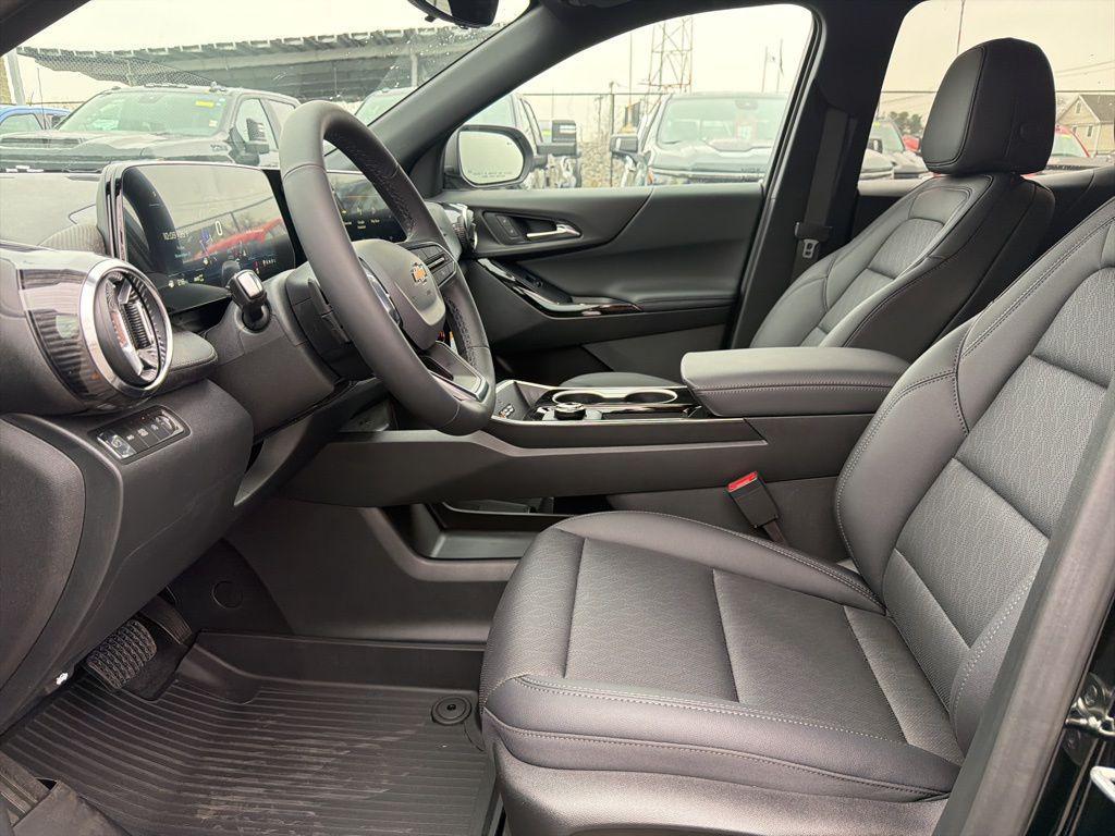 new 2026 Chevrolet Equinox car, priced at $36,460