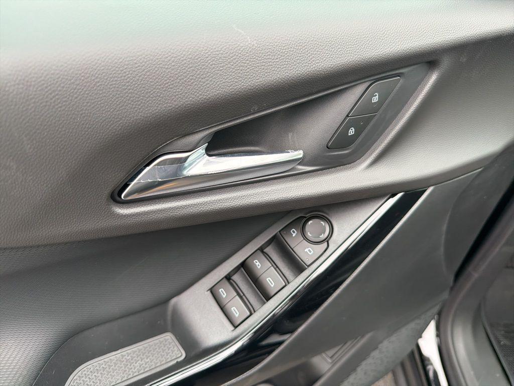 new 2026 Chevrolet Equinox car, priced at $36,460