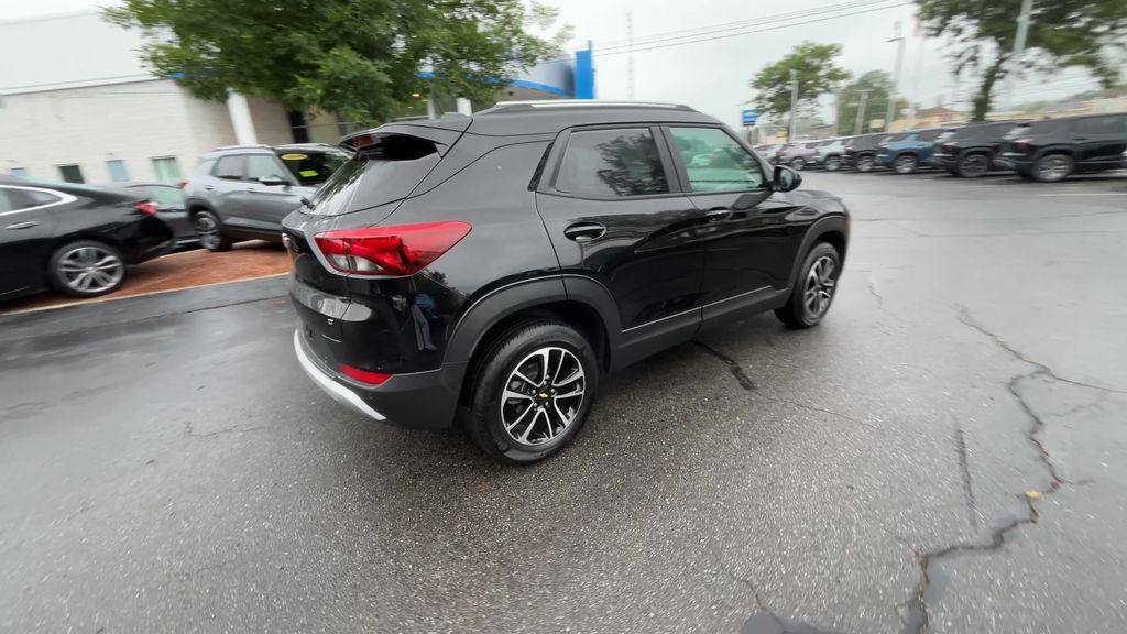 new 2025 Chevrolet TrailBlazer car, priced at $29,080