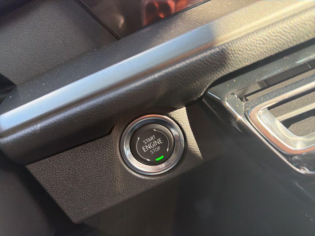 new 2026 Chevrolet Traverse car, priced at $45,850