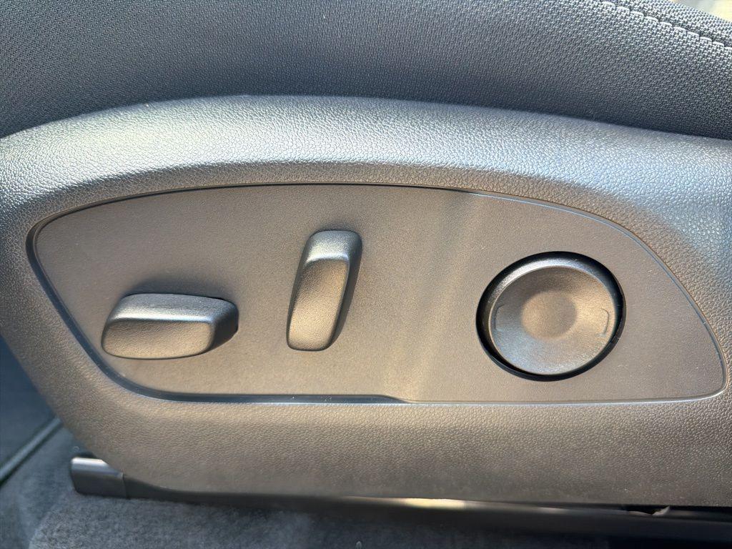 new 2026 Chevrolet Traverse car, priced at $45,850